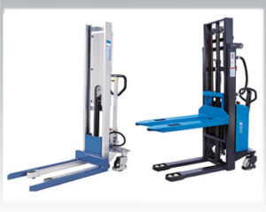 3-Manual_drive_stackers